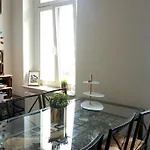 Bright Cozy Studio Flat In Leipzig